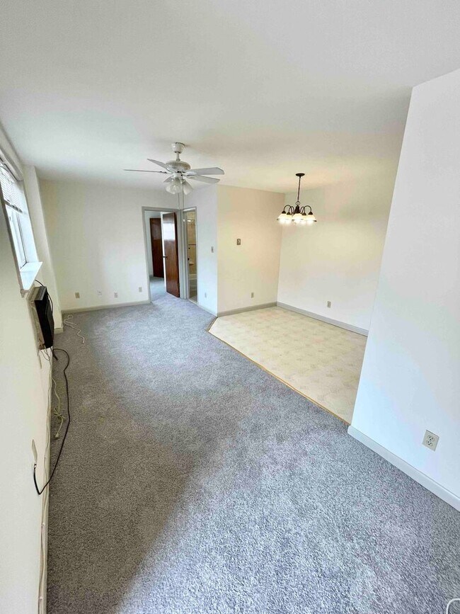 Photo - 1324-28 W Nedro Ave Apartment