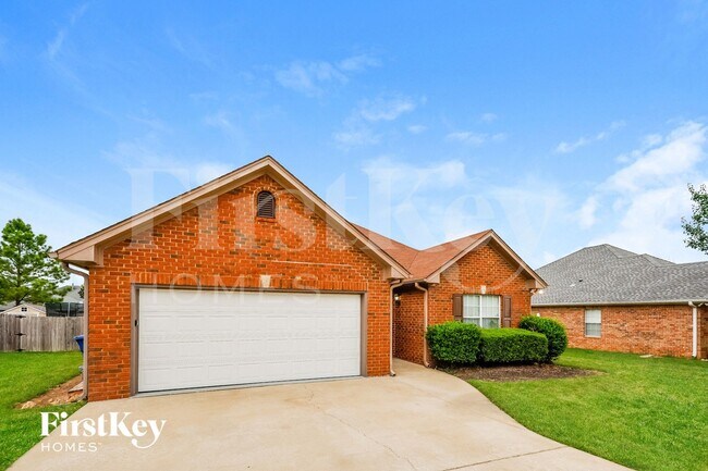 Building Photo - 146 Hickory Point Dr