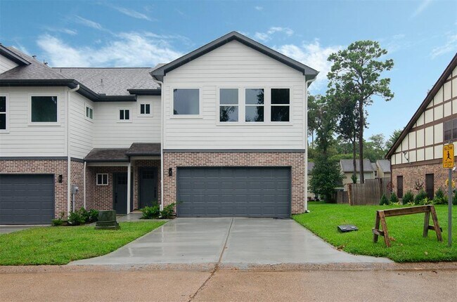 Building Photo - 12310 Glenview Dr