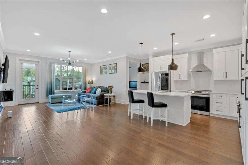 Primary Photo - 6890 Peachtree Blvd