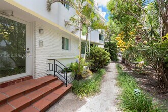 Building Photo - 6941 Bay Dr