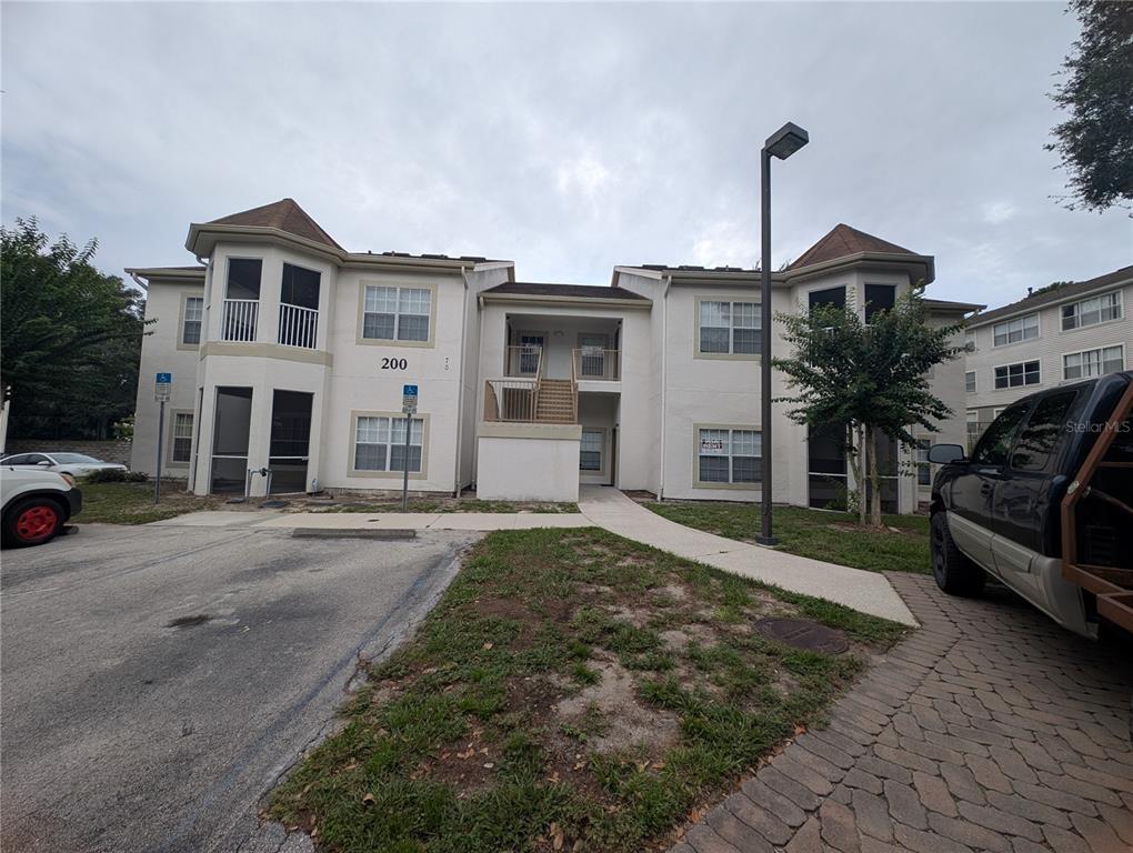 Foto principal - 970 N Spring Garden Ave