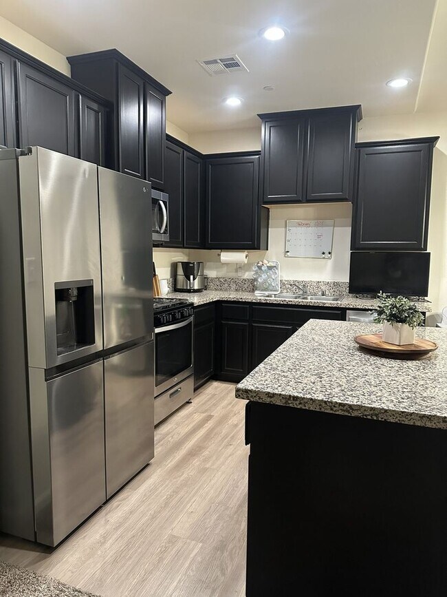 Foto del edificio - 799 W Brown Ave