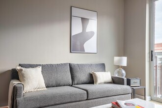 Building Photo - 12000 Cameron Pond Dr