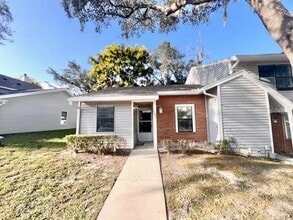 Building Photo - 121 Hidden Arbor Ct