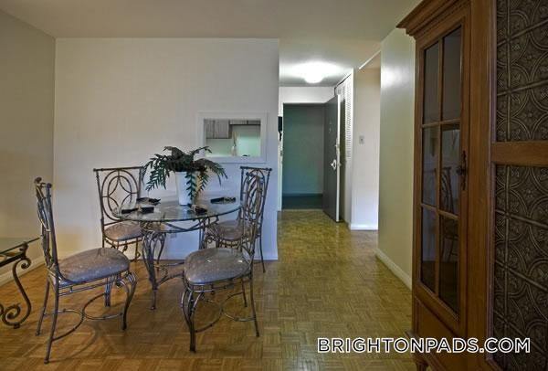 Foto del edificio - 1455 Commonwealth Ave