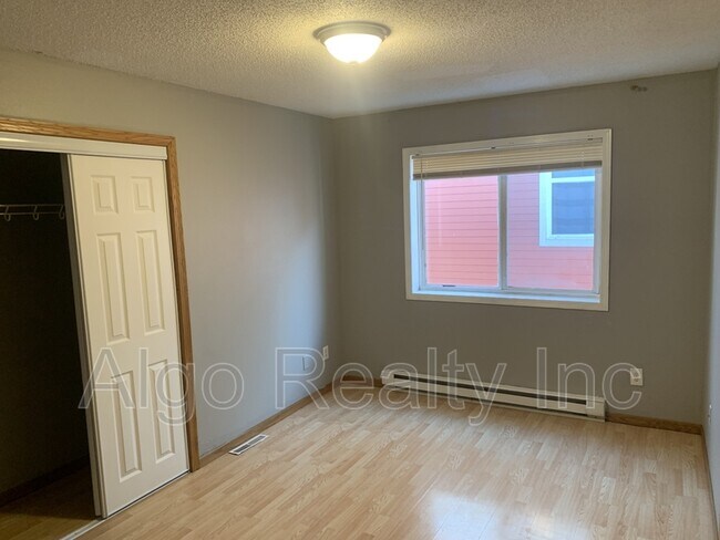 Foto del edificio - 2609 N Colfax Ave