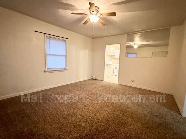 Foto del edificio - 1514 Summit Dr