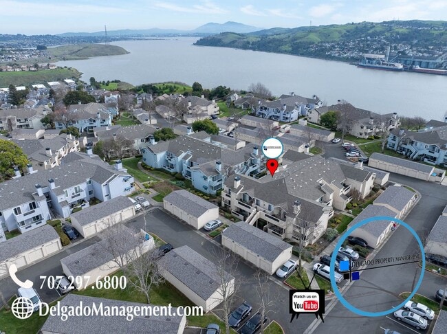 Building Photo - Glen Cove! Large one bedroom