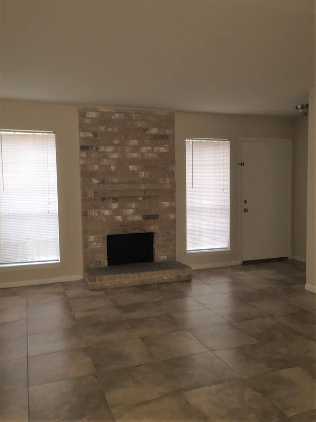 Building Photo - 1181 Lyric Ln