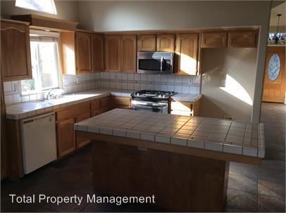 Building Photo - 4 br, 2 bath House - 3526 S. Martin Ct.