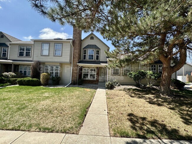 Foto del edificio - 9616 W Chatfield Ave