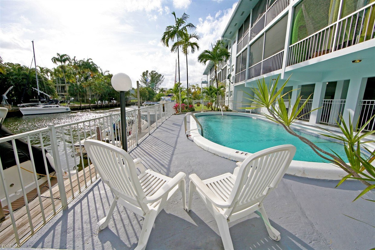 Foto principal - 660 NE 78th St