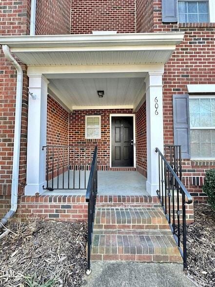 Building Photo - 606 Sawcut Ln