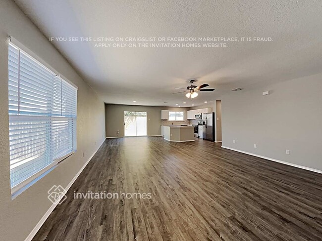 Building Photo - 728 Redwing Dr