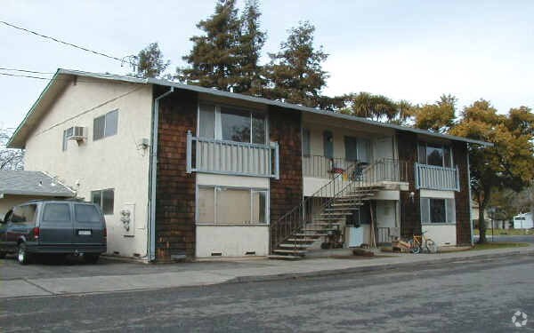 Foto del edificio - 273 Riverside Dr