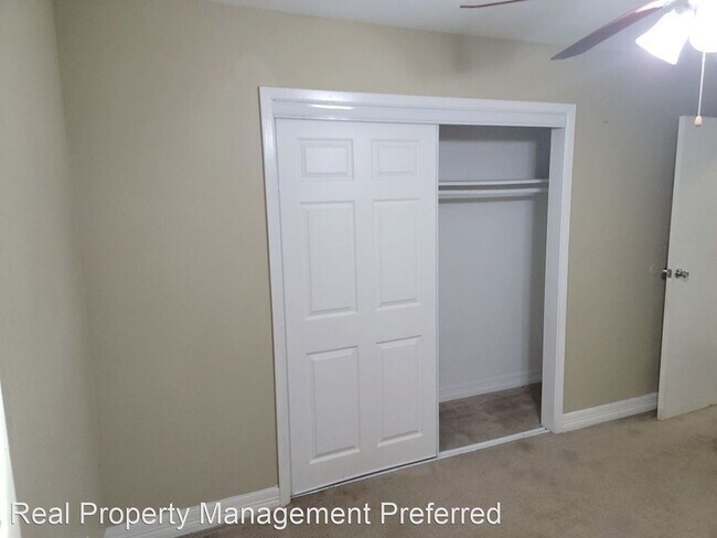 Building Photo - 2 br, 2 bath House - 7573 Fallbrook Dr