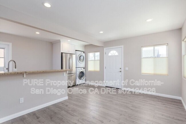 Building Photo - 4637 Wilson Ave