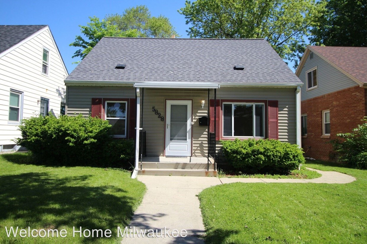 Primary Photo - 3 br, 1 bath House - 5828 W Melvina Street