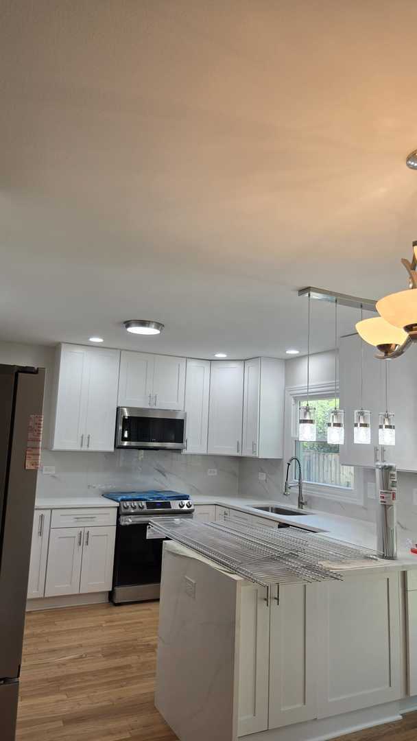Foto del edificio - 964 Brookside Ln