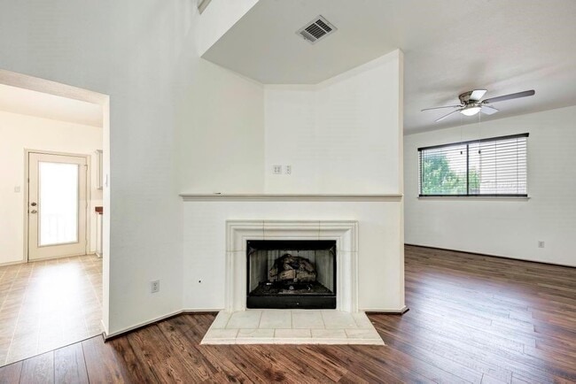 Building Photo - 15005 Donna Jane Loop
