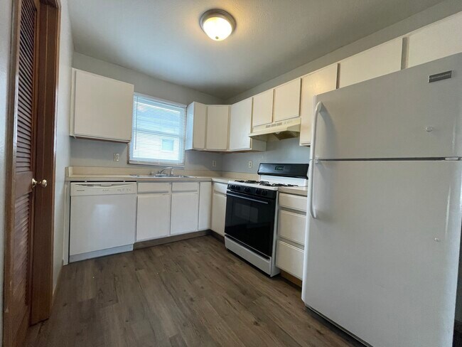 Foto del edificio - 360 Stone Dr