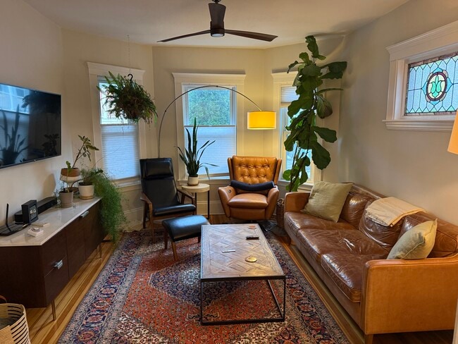 Building Photo - 16 Parkton Rd