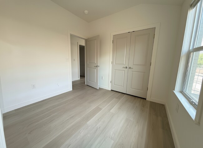 Building Photo - 2110 Charles Whitlow Ave