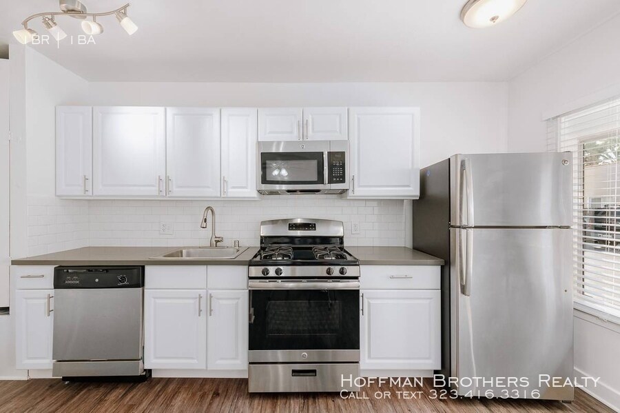 Foto principal - 4127 Monroe St
