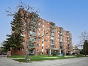 Building Photo - Riverview Tower Apartments