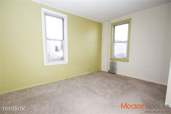 Building Photo - 2323 29th St