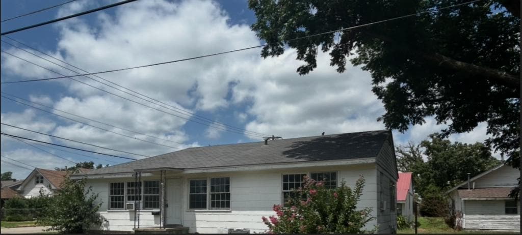 Foto principal - 408 S Highland Ave