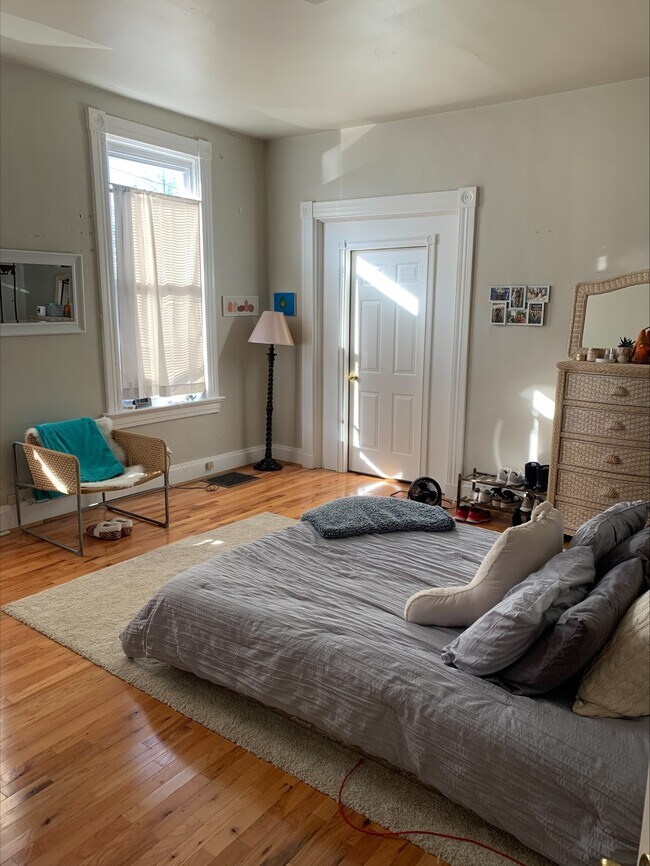 Foto del edificio - 2322 Stratford Ave