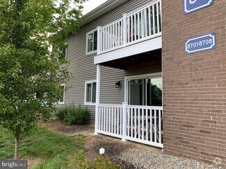 Building Photo - 8701 Tamarron Dr
