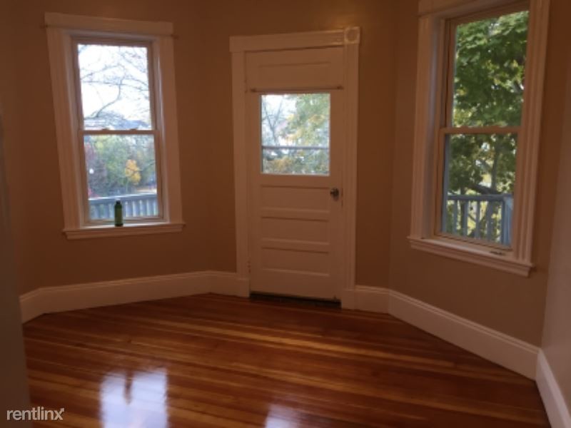 25 Wainwright St, Boston, MA 02124 Room for Rent in Boston, MA