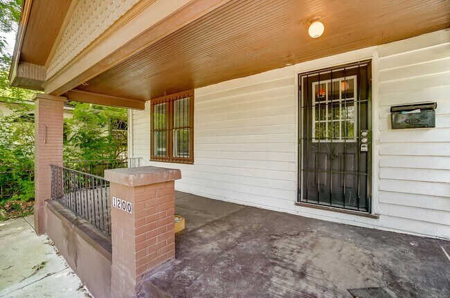 Foto del edificio - Spacious Three Bedroom in Dayton!