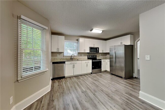Foto del edificio - 755 Abbington Ln