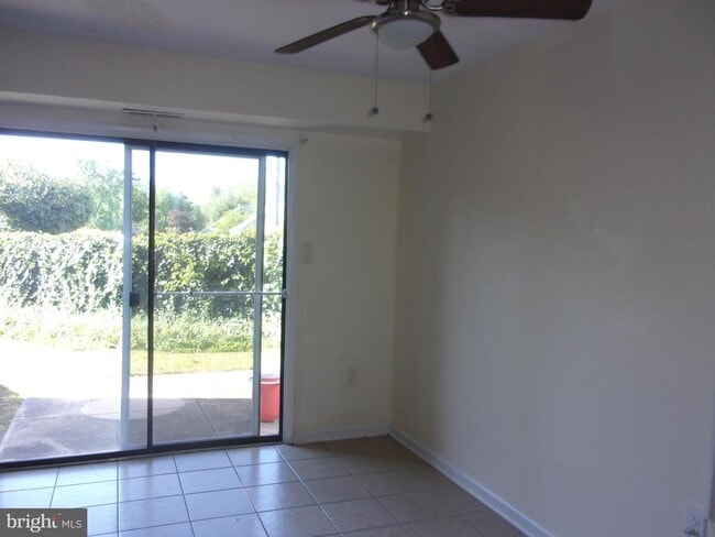 Building Photo - 27 Chiswick Dr