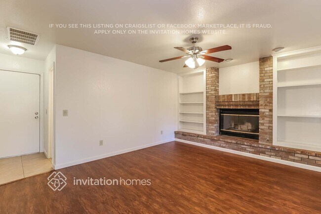 Foto del edificio - 8186 Devon Park Ct
