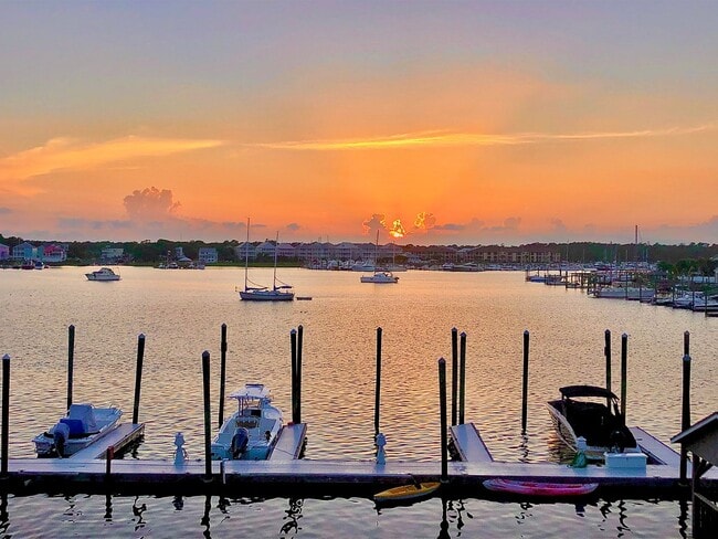 Building Photo - Spend Winter at the Beach: Boat slip w/ IC...
