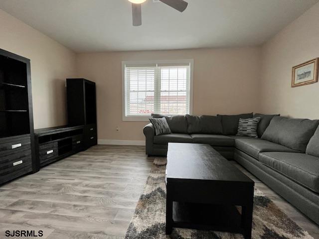 Foto del edificio - 9223 Ventnor Ave