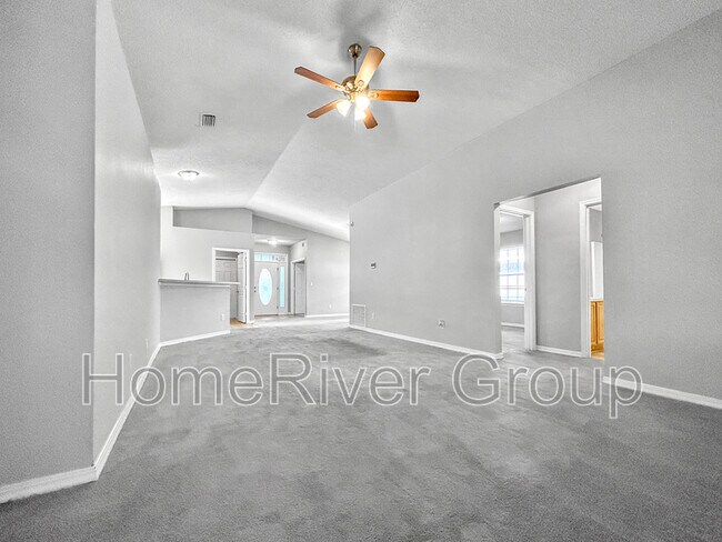 Foto del edificio - 6307 Ironside Dr S