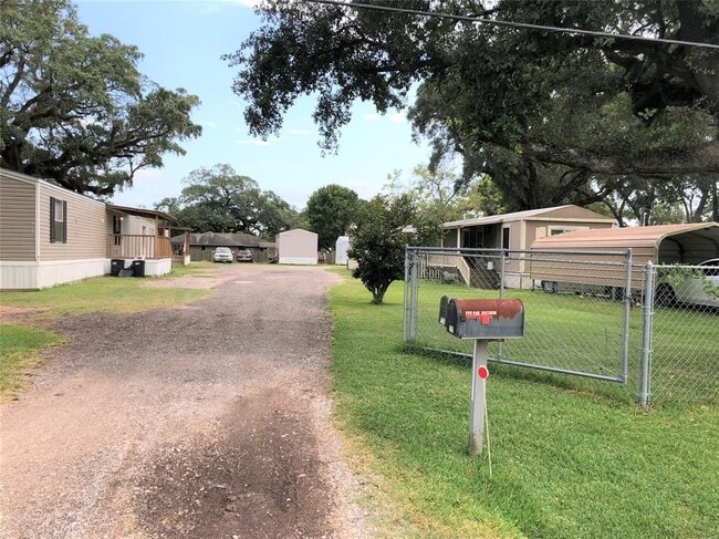 Building Photo - 703A San Jacinto St