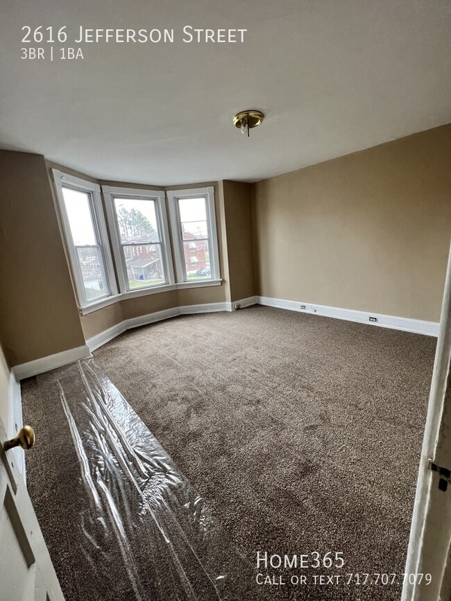 Building Photo - 3 Bed 1 Bath Townhouse in Uptown Harrisburg