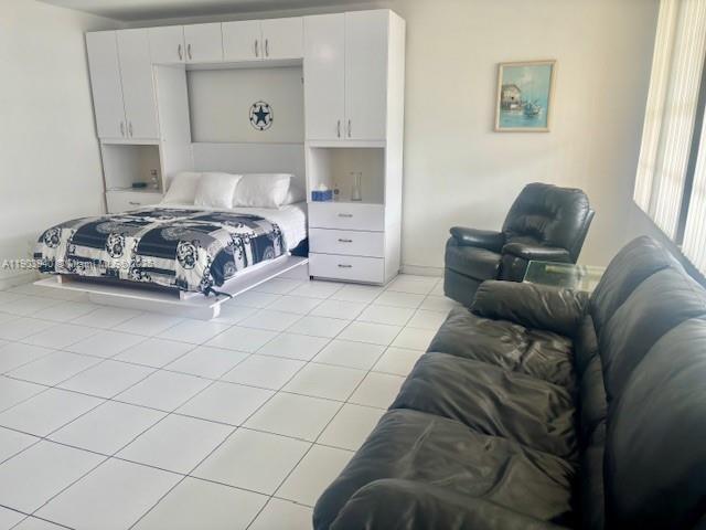 Building Photo - 100 Lincoln Rd