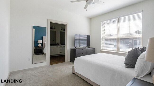 Foto del edificio - 19240 Stokes Rd