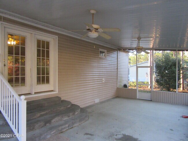 Foto del edificio - 13216 White Western Springs Rd