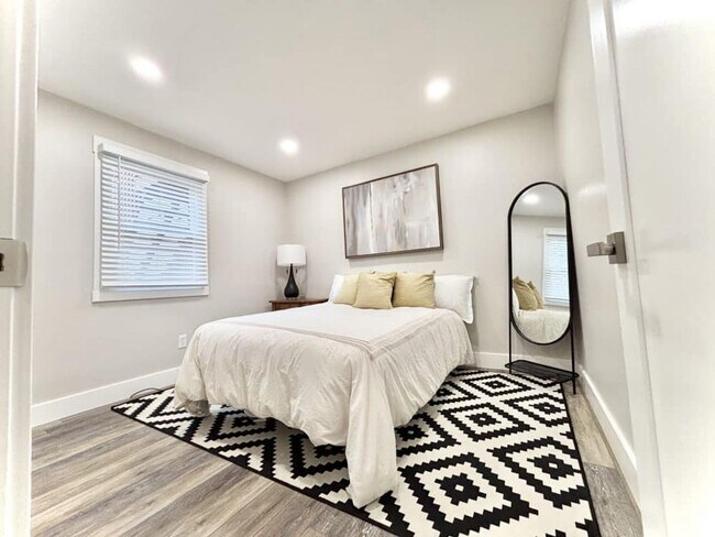 Foto del edificio - 2Br/2Ba Apartment in East Boulder Fourplex