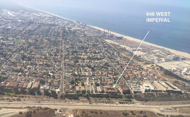Foto del edificio - 646 W Imperial Ave