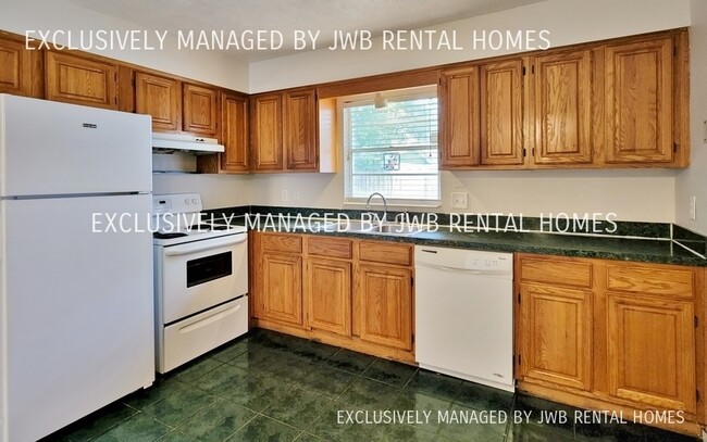 Building Photo - 3140 Kegler Dr